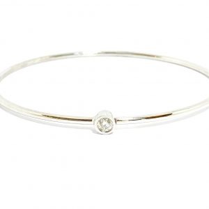 18ct White Gold Solitaire Diamond Bangle